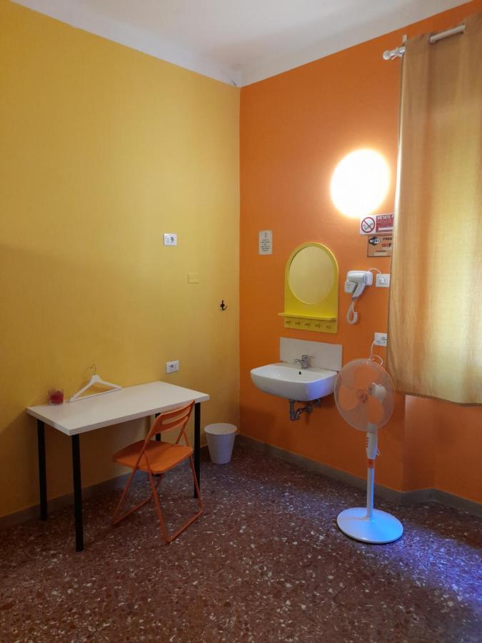 Pisa Train Station Hostel المظهر الخارجي الصورة