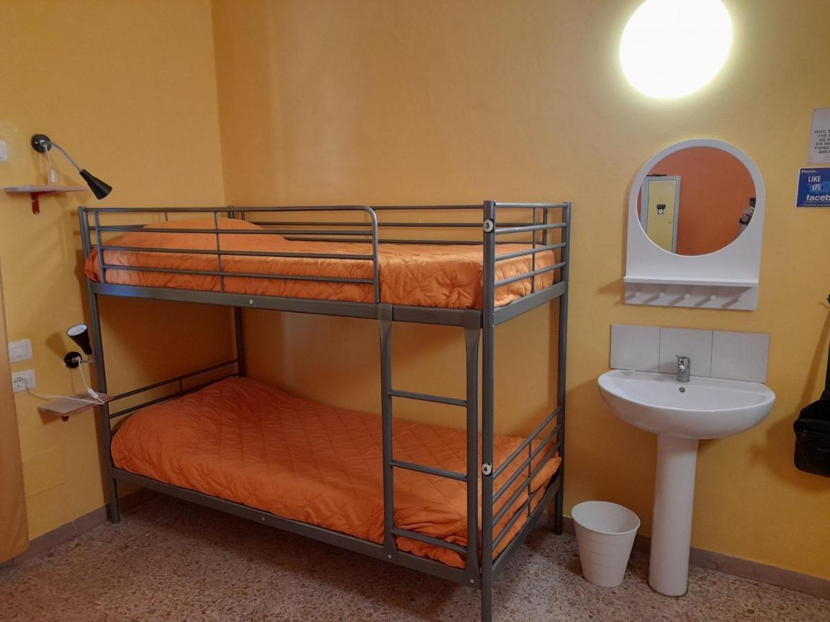 Pisa Train Station Hostel المظهر الخارجي الصورة