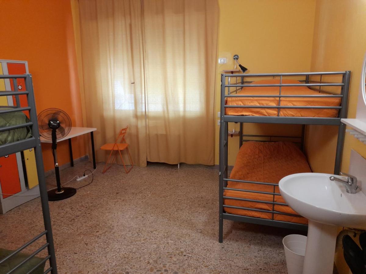 Pisa Train Station Hostel المظهر الخارجي الصورة